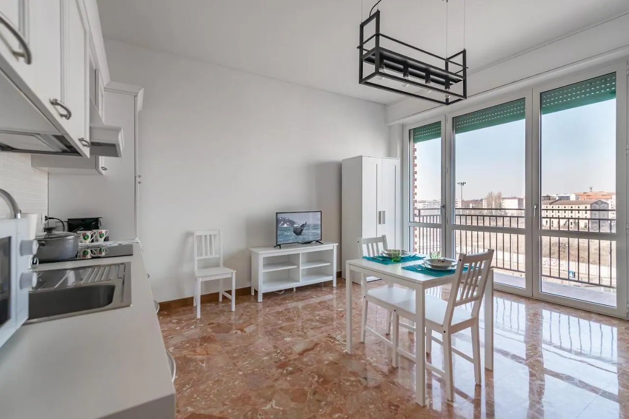 City Center - Luigi&Carolina Apartments - By Host4U Pavia