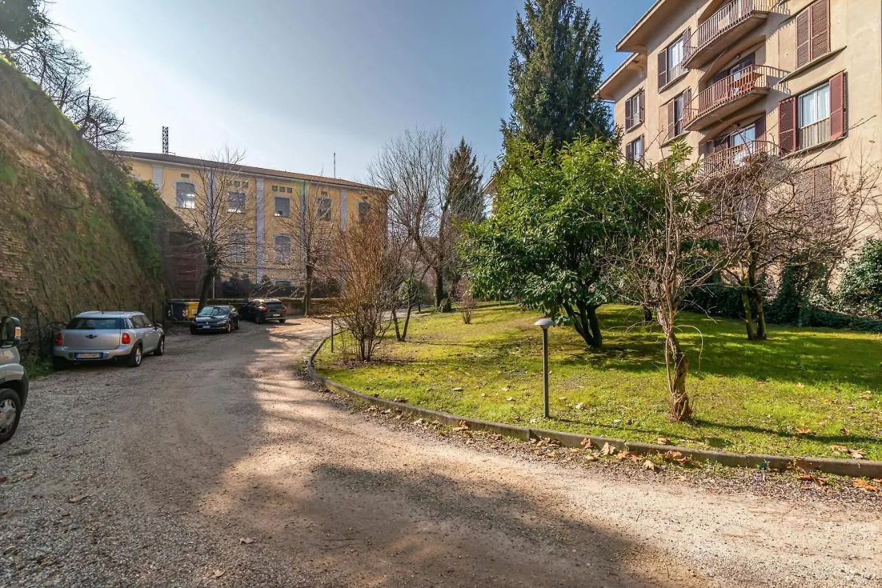 City Center - Luigi&Carolina Apartments - By Host4U Pavia 0*,