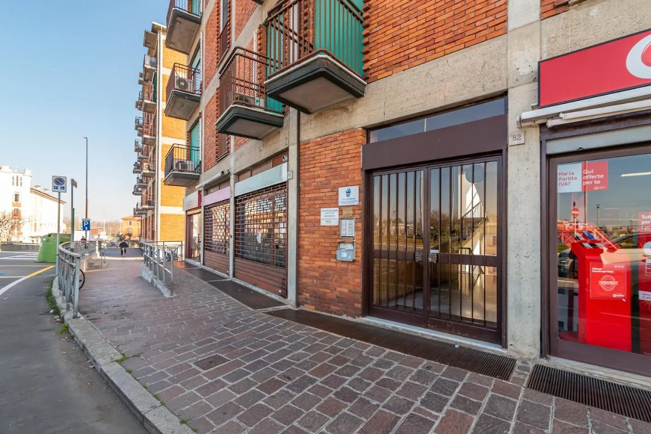 City Center - Luigi&Carolina Apartments - By Host4U Pavia Italy
