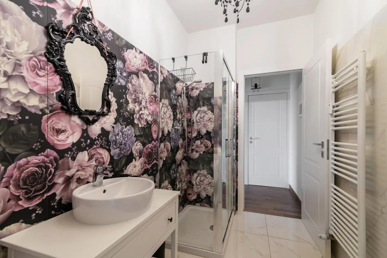 City Center - Luigi&Carolina Apartments - By Host4U Pavia
