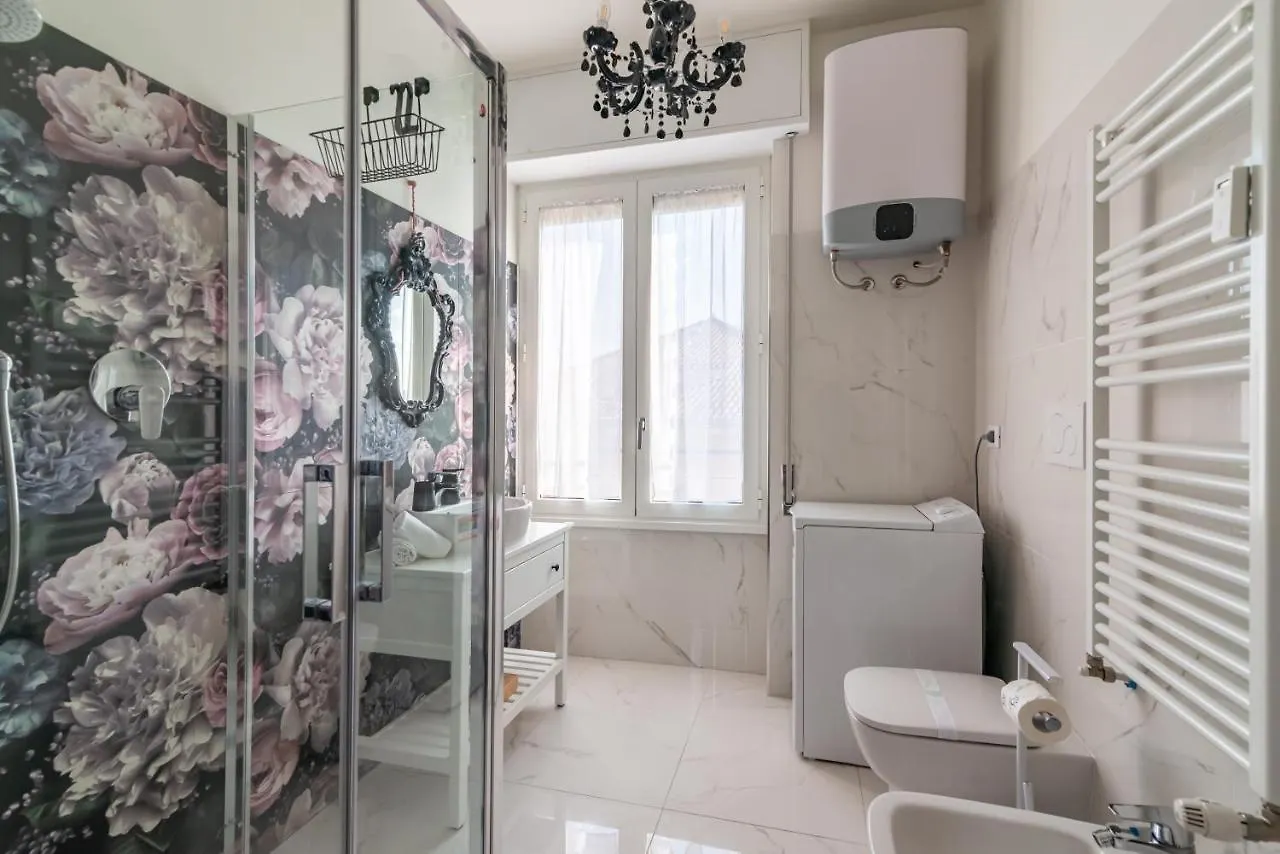 City Center - Luigi&Carolina Apartments - By Host4U Pavia 0*,